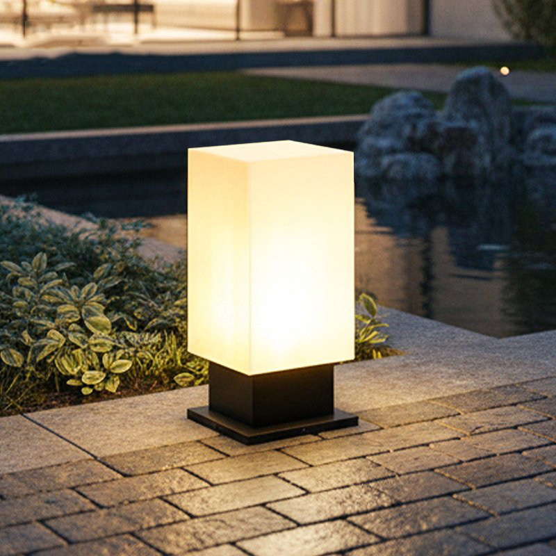 مصباح أرضي مضيء للساحات يعمل ب - مراجعة Garden Lighting Decor وسعره