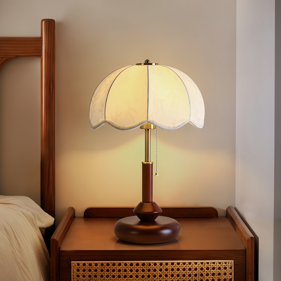 مصباح طاولة قبة مزخرفة بتصميم  - مراجعة Up Lighting Decor وسعره